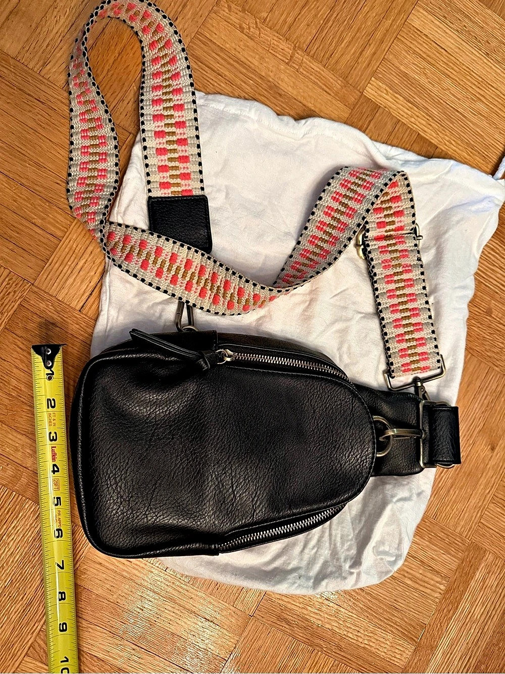 Urban Originals Liberty Woven Sling Bag Black Crossbody Bag like new.